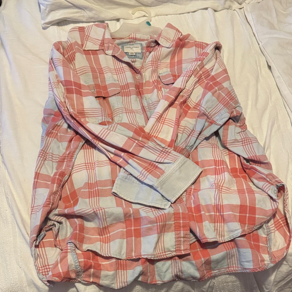 American Eagle Outfitters Coral and White Plaid Shirt